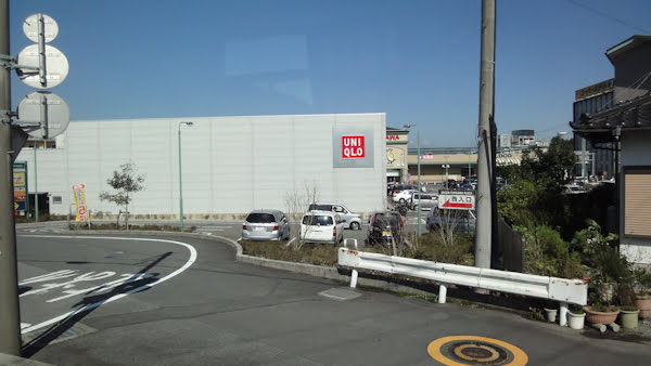 a random uniqlo location on a sideroad